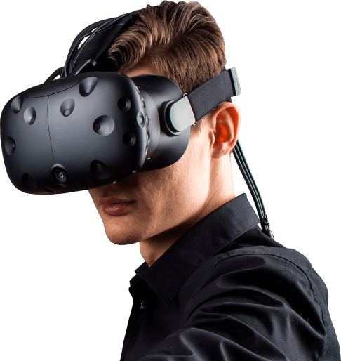 Человек с VR-очками